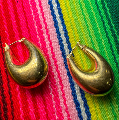 GOLD PUFFY HOOPS