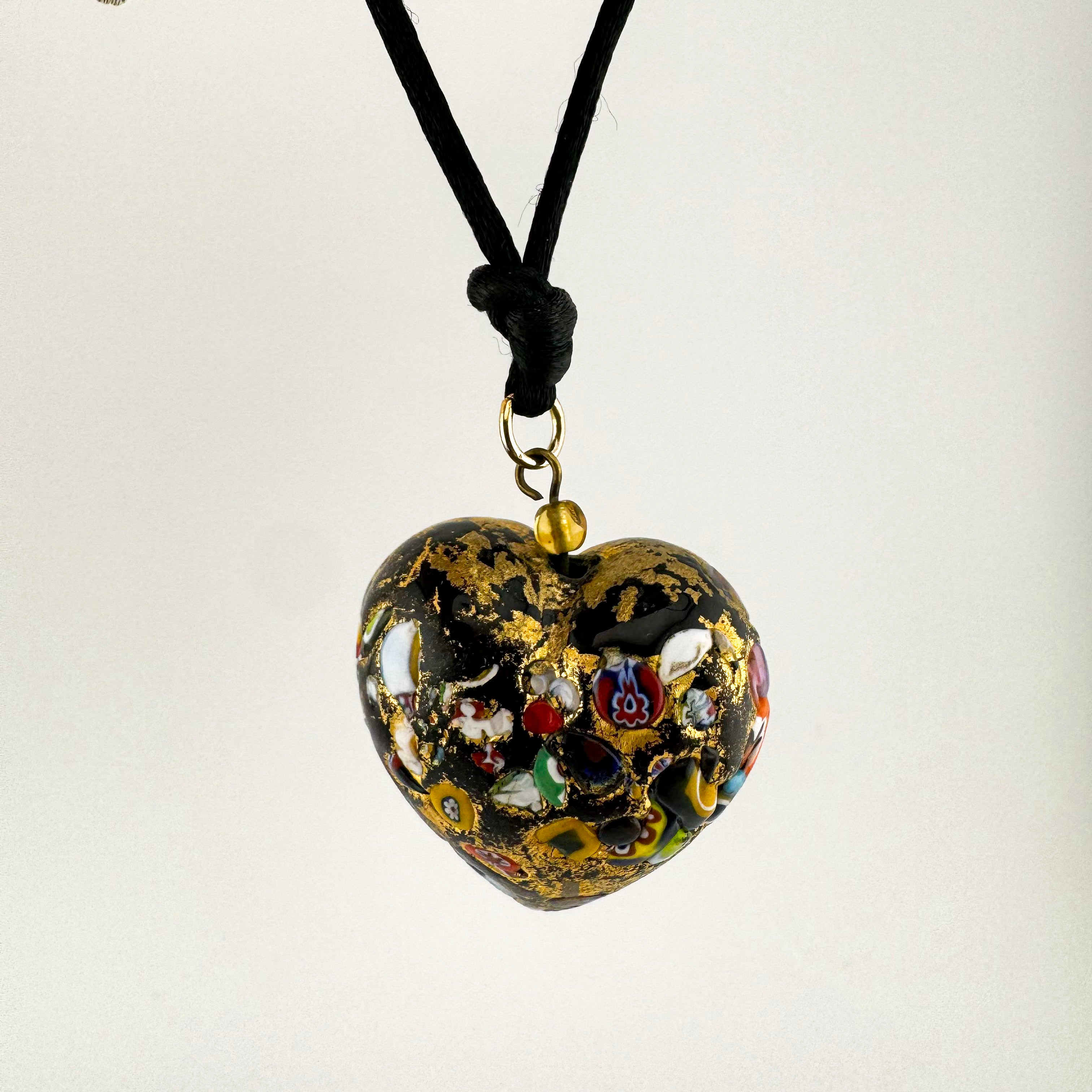 ADJUSTABLE AMAZING MURANO HEART