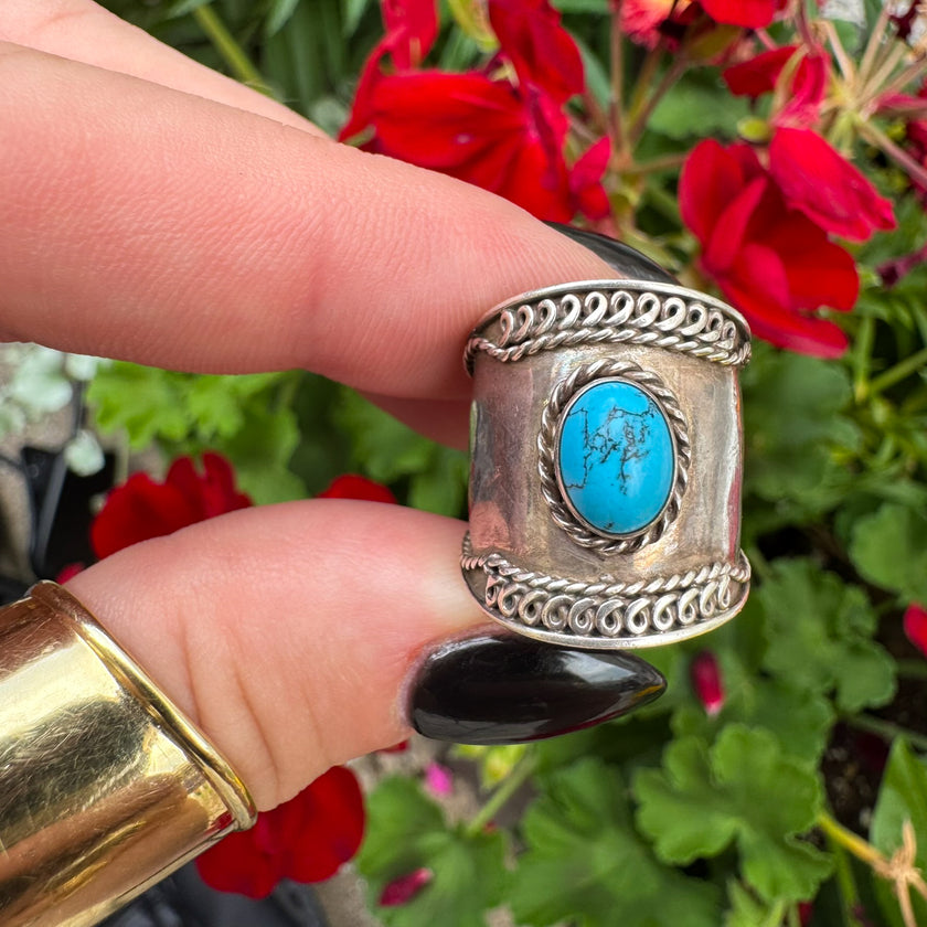 STERLING & TURQUOISE 1970S SOUTHWESTERN BOHO WIDE BAND RING