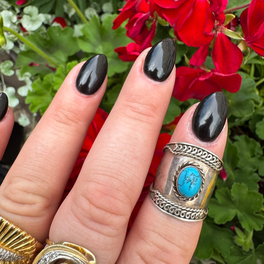 STERLING & TURQUOISE 1970S SOUTHWESTERN BOHO WIDE BAND RING