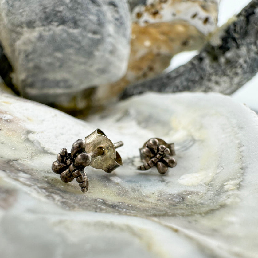 TINY DRAGONFLY STUDS