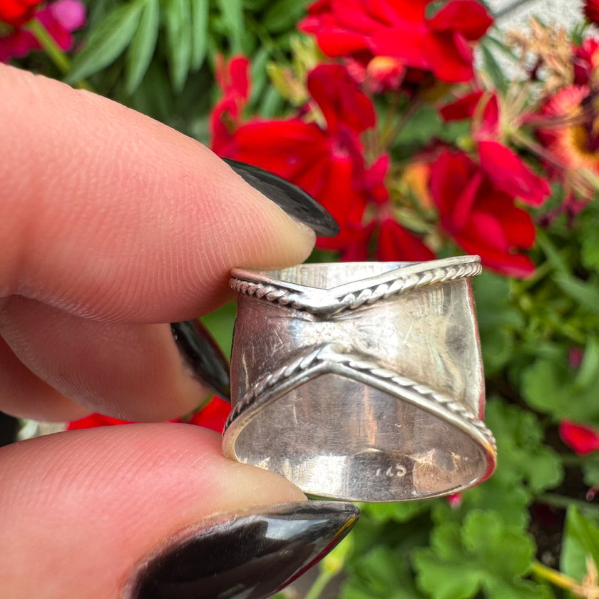 STERLING & TURQUOISE 1970S SOUTHWESTERN BOHO WIDE BAND RING