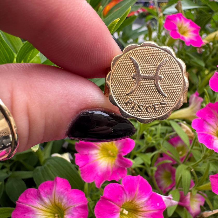 '70s PISCES ZODIAC ADJUSTABLE RING