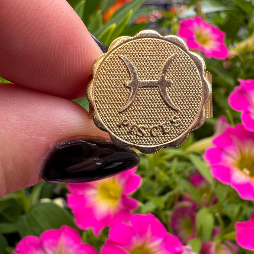 '70s PISCES ZODIAC ADJUSTABLE RING