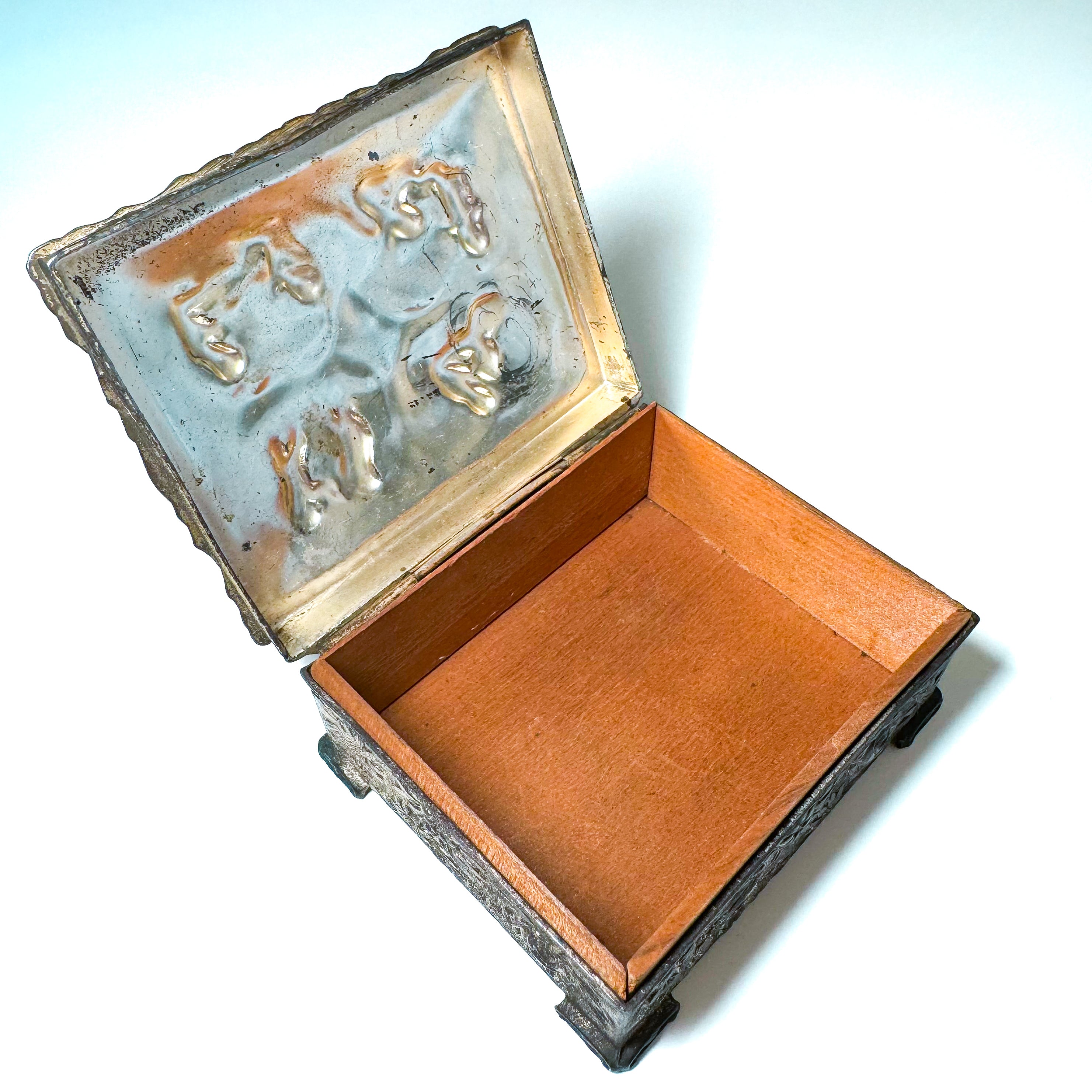 VINTAGE ORNATE CHERUB METAL JEWELRY BOX