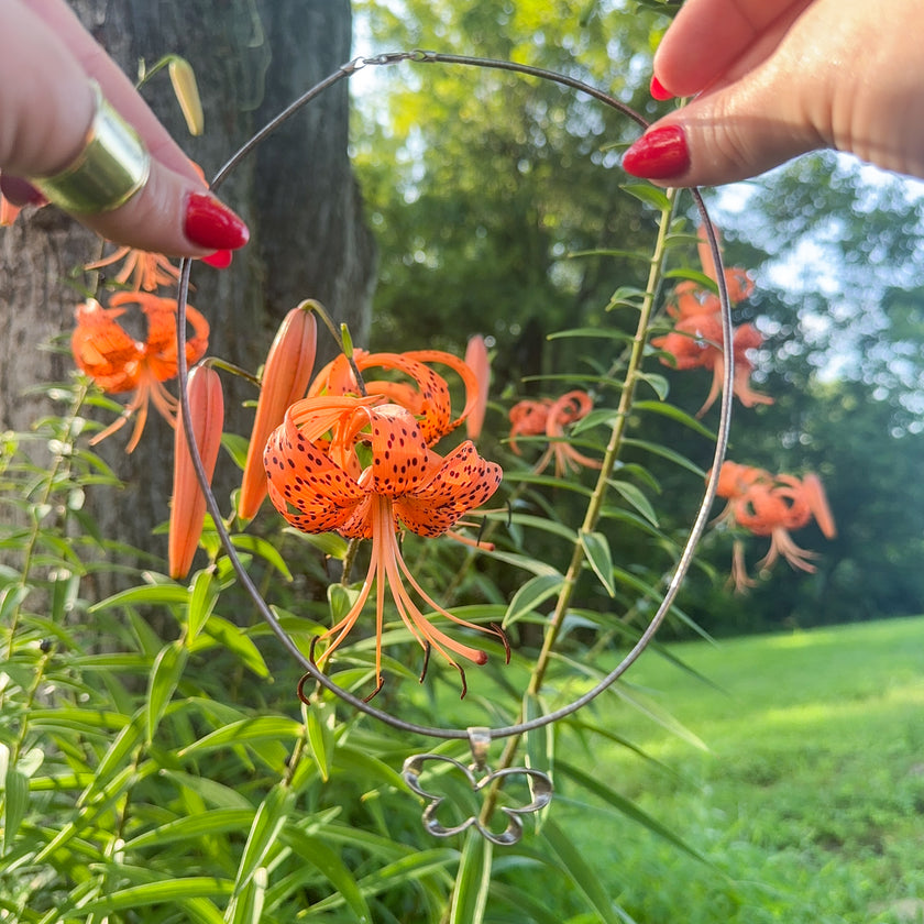 MODERNIST BUTTERFLY DREAMZ