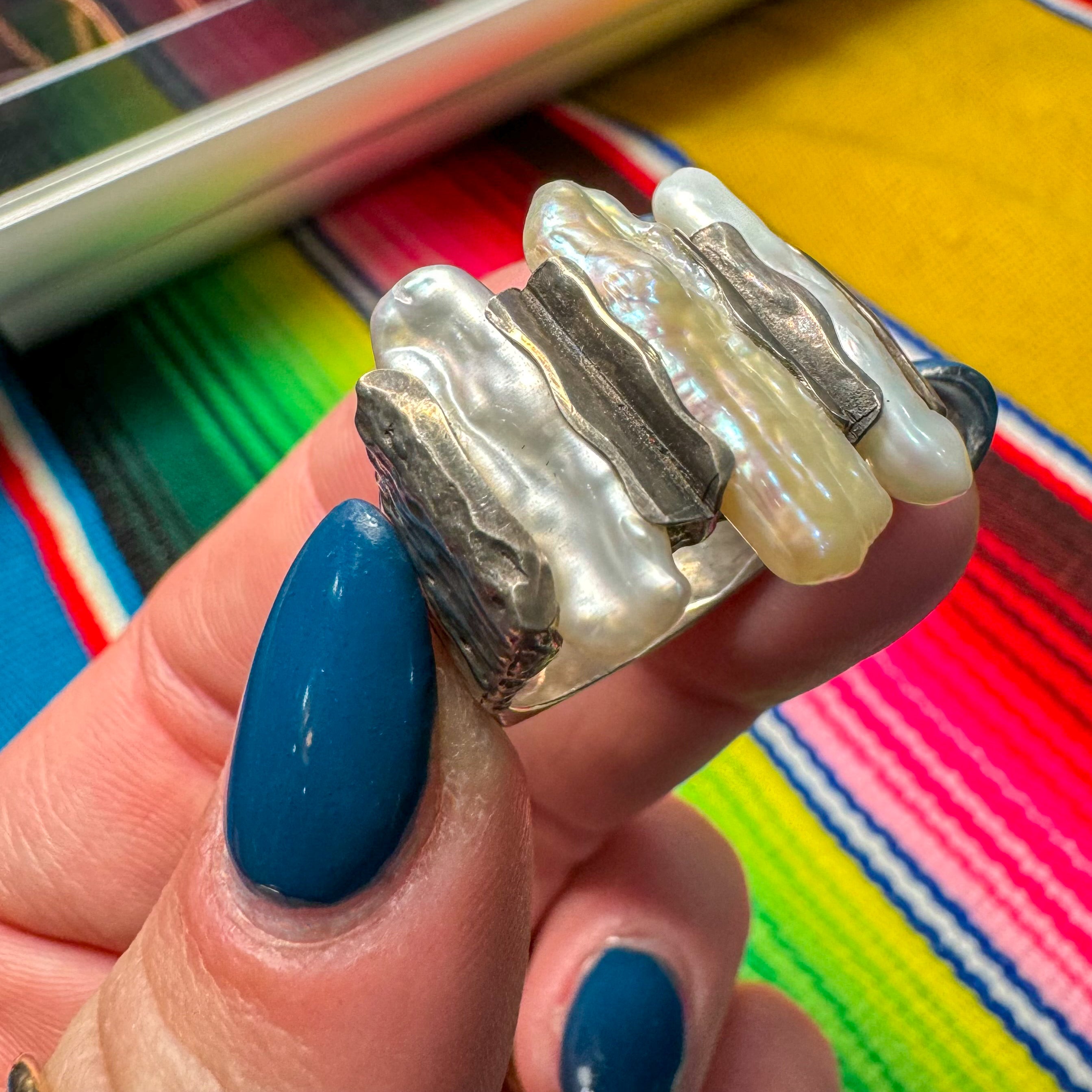 VINTAGE STERLING SILVER BAROQUE PEARL WIDE BAND RING