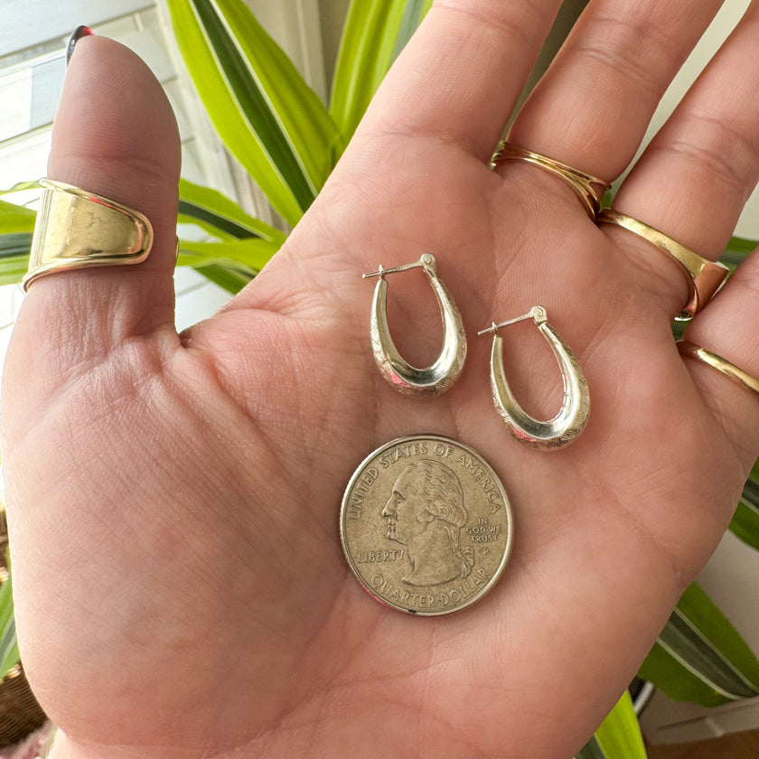 '60s STERLING TEXTURED HUGGIES