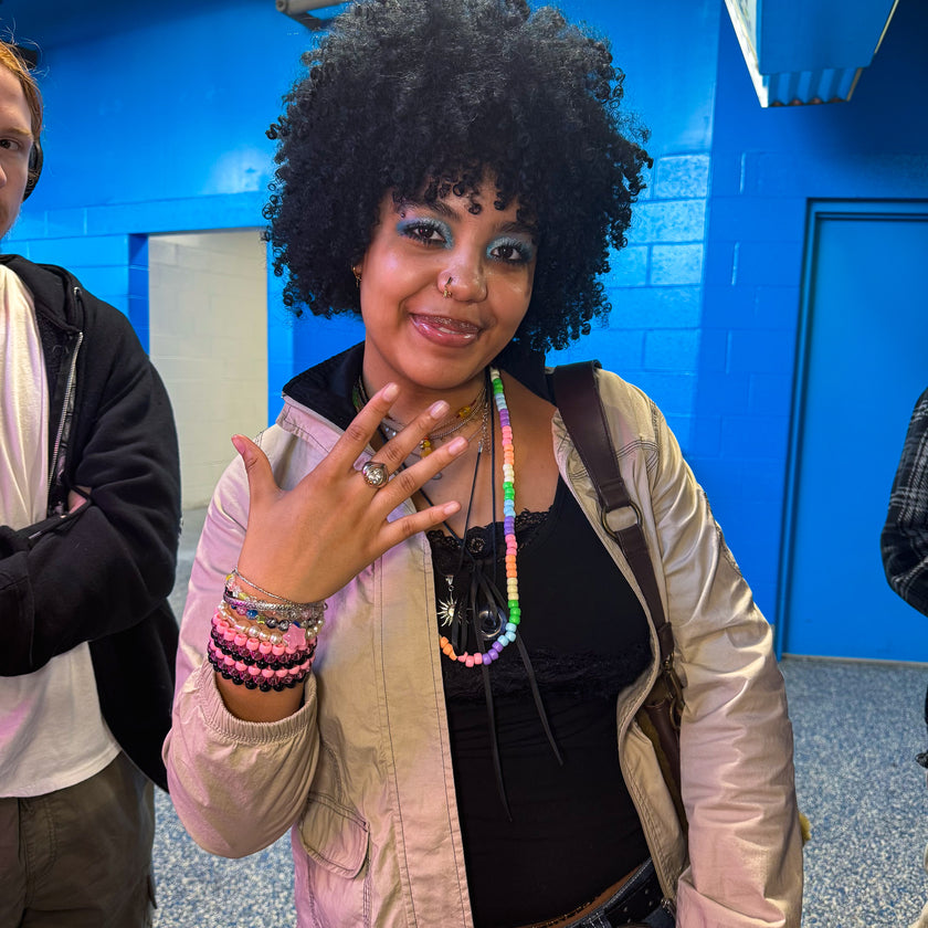 VINTAGE STERLING SILVER TWO TONE HEART STONE STATEMENT RING