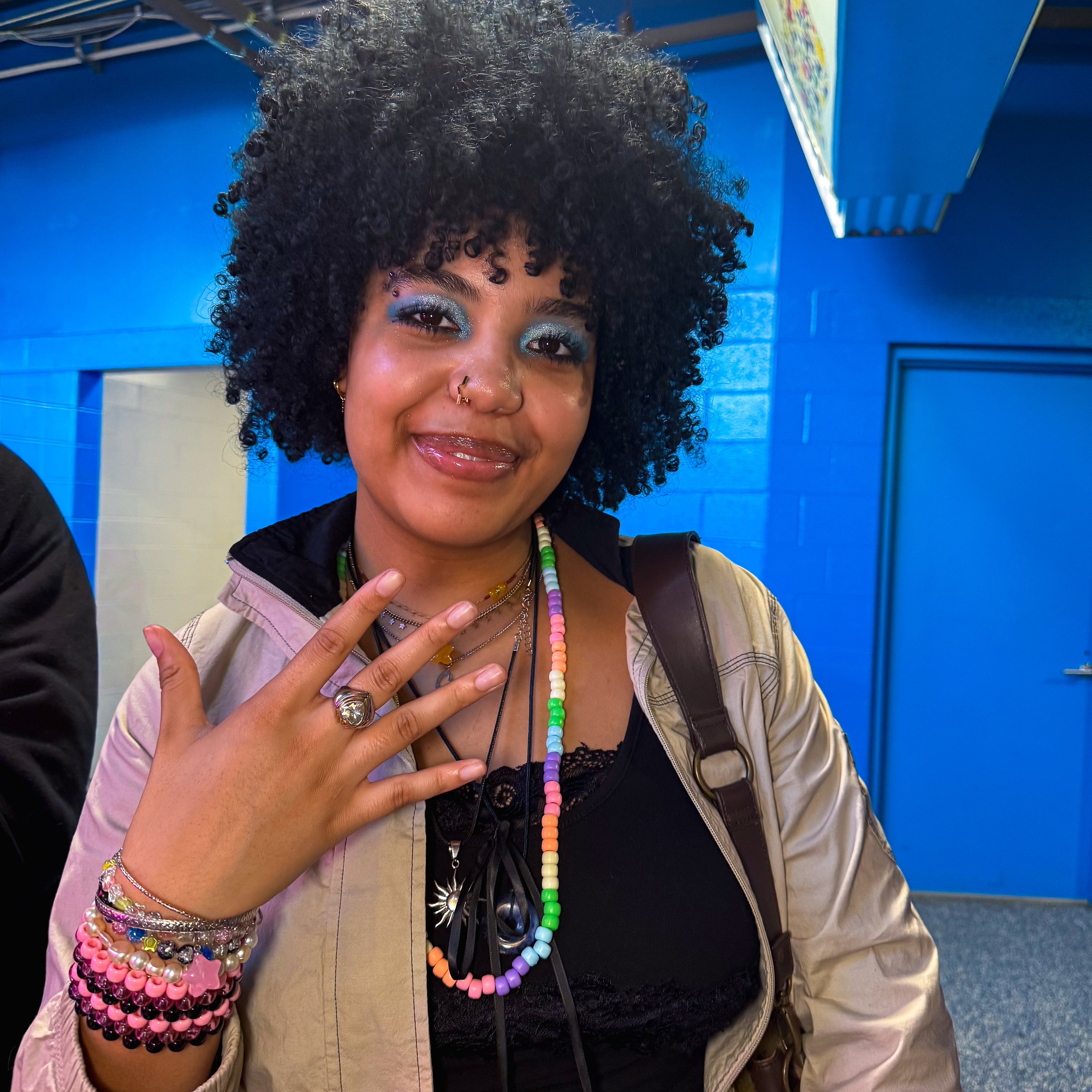 VINTAGE STERLING SILVER TWO TONE HEART STONE STATEMENT RING