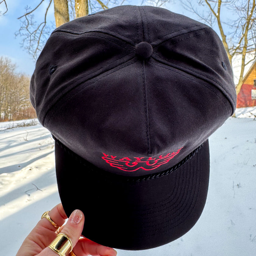 VINTAGE WAYLON JENNINGS ROPE SNAPBACK TRUCKER HAT – DEADSTOCK