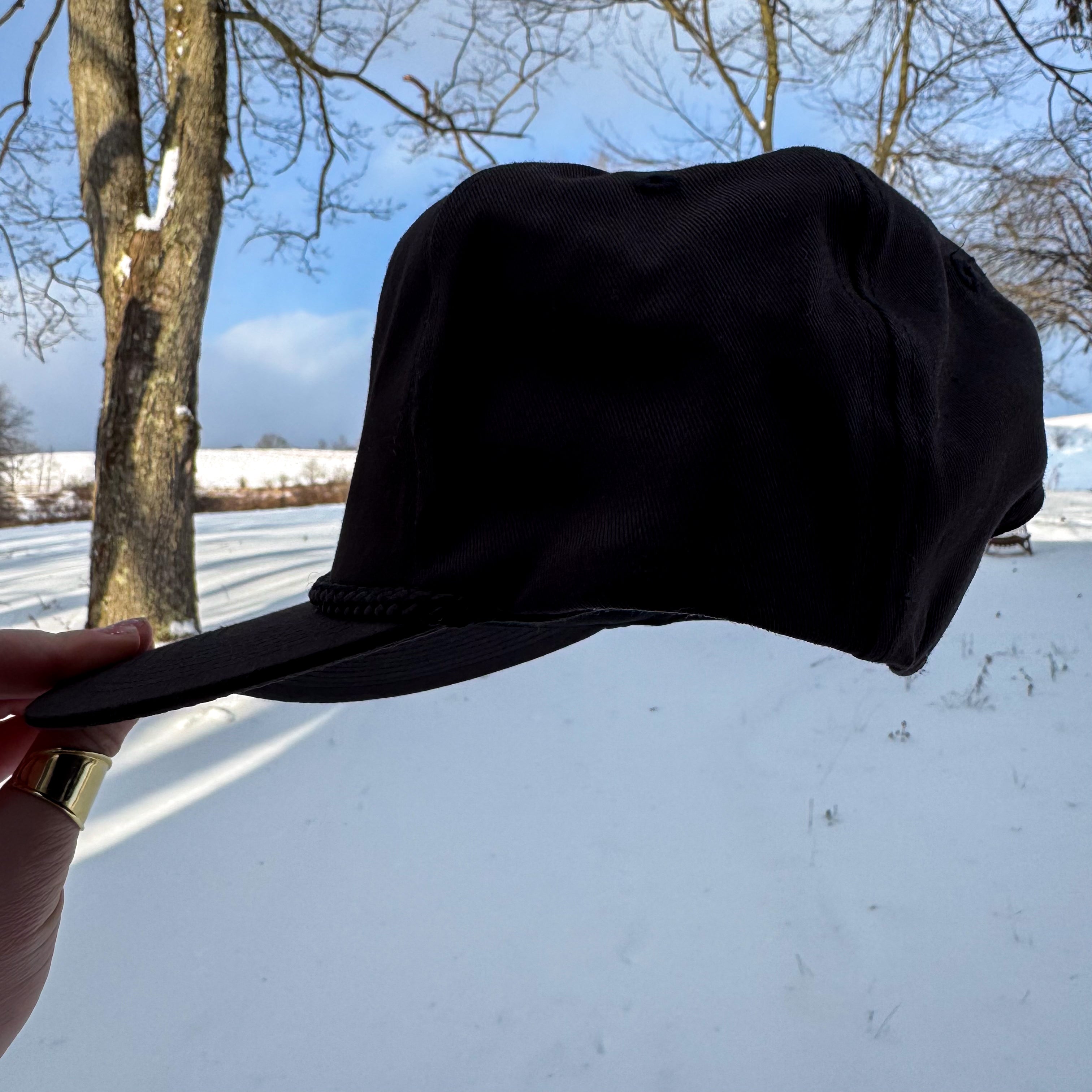 VINTAGE WAYLON JENNINGS ROPE SNAPBACK TRUCKER HAT – DEADSTOCK