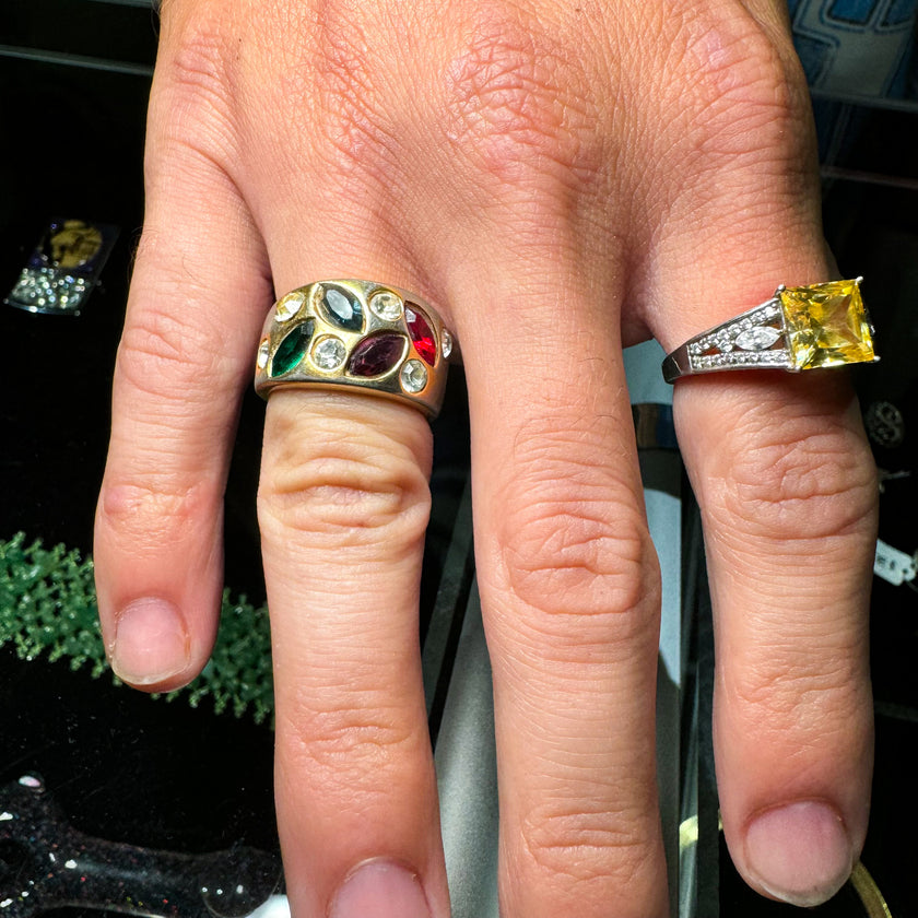 MULTICOLORED MARQUISE MAGIC