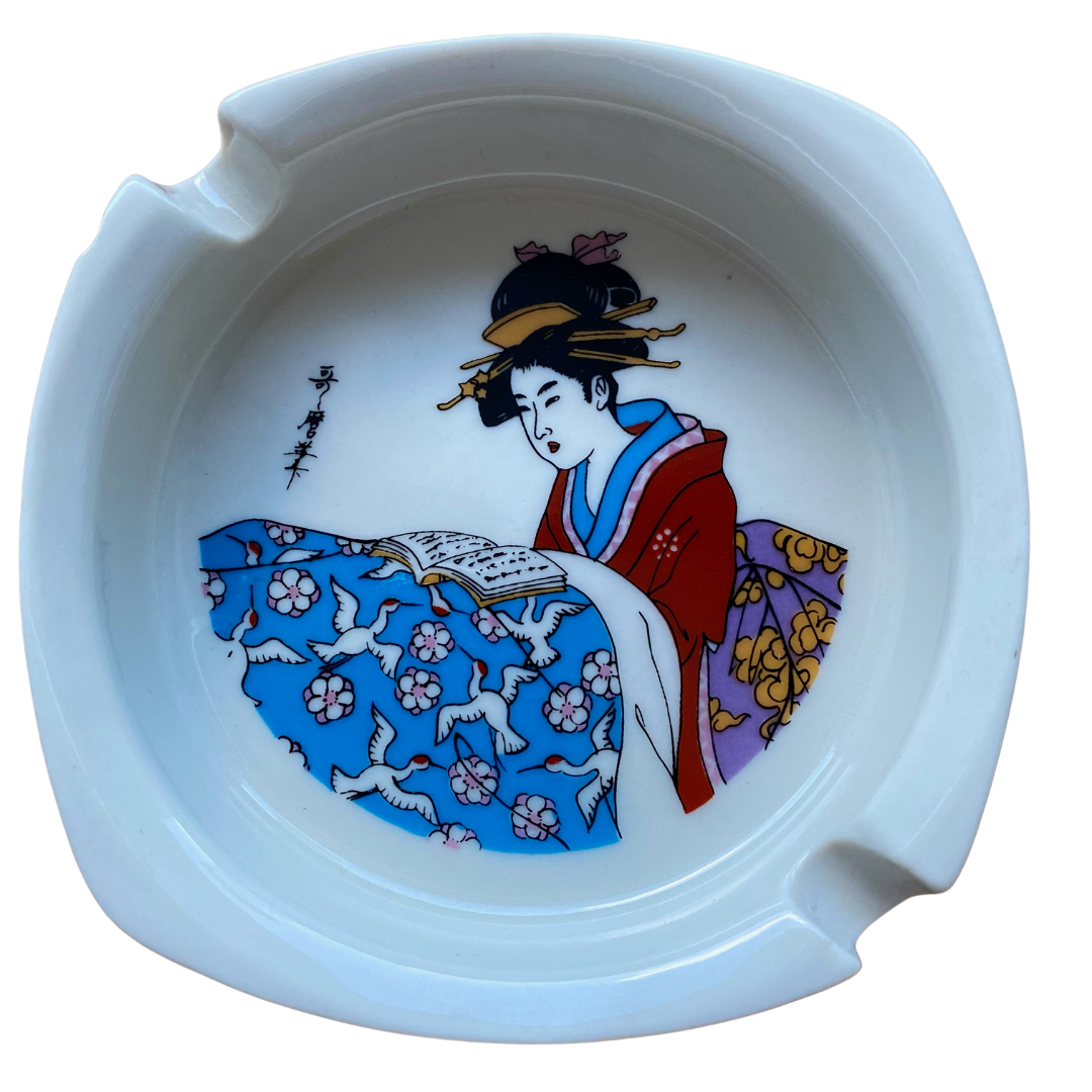 GEISHA READING TIME ASHTRAY