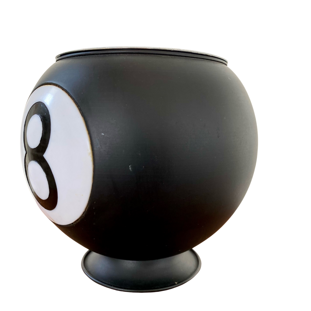 MAGIC 8 BALL ASHTRAY