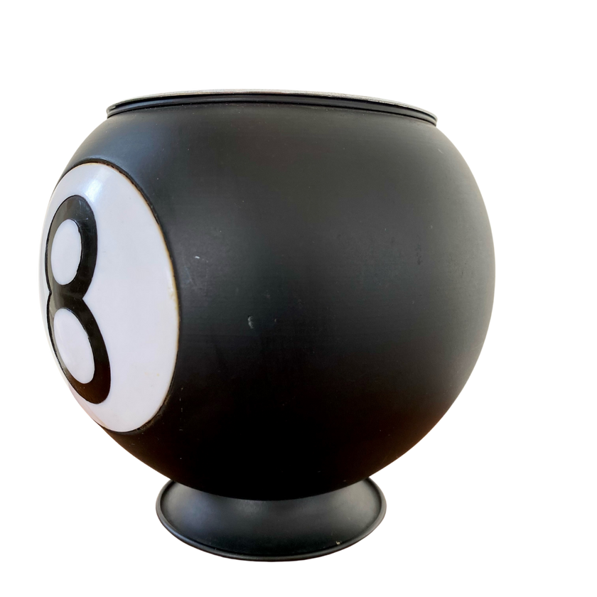 MAGIC 8 BALL ASHTRAY