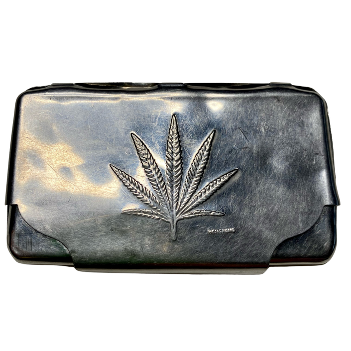 CANNABIS LEAF ROLLING PAPER CASE